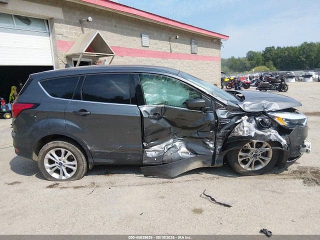 2019 FORD ESCAPE SE 13