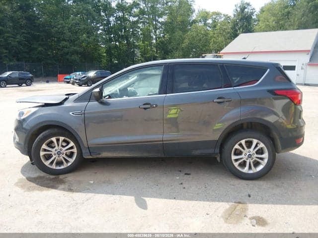 2019 FORD ESCAPE SE 14