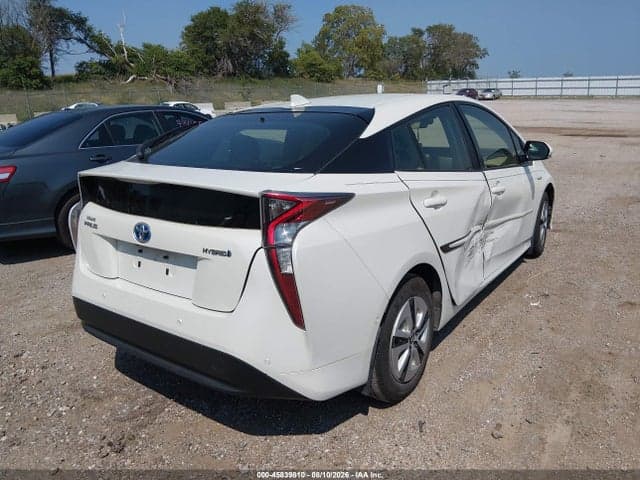 2017 TOYOTA PRIUS THREE 4