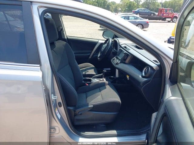 2018 TOYOTA RAV4 XLE 5