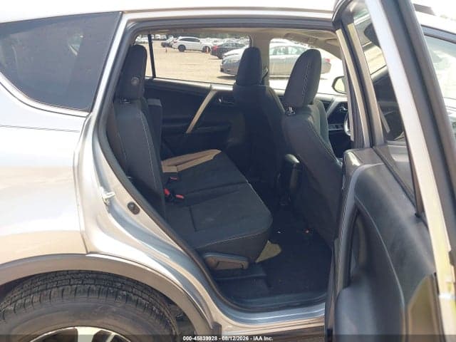 2018 TOYOTA RAV4 XLE 8