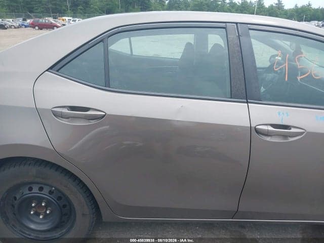 2019 TOYOTA COROLLA LE 18