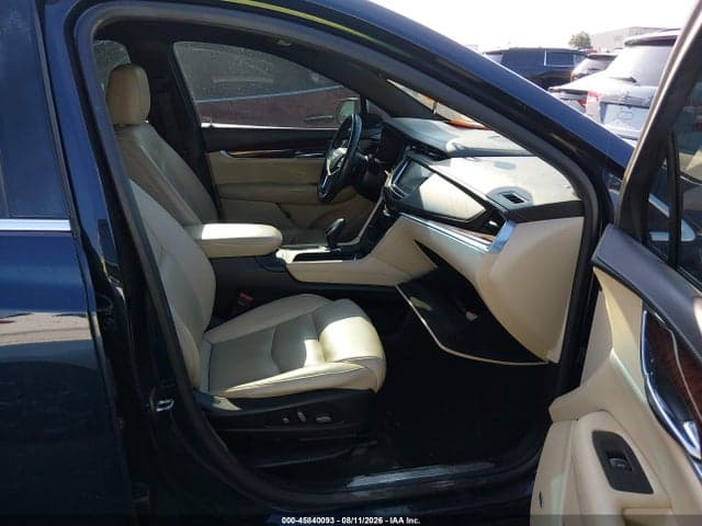 2017 CADILLAC XT5 LUXURY 5