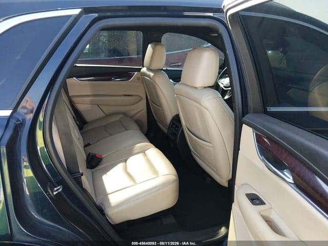2017 CADILLAC XT5 LUXURY 8