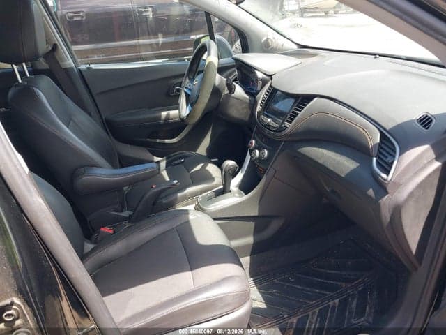 2018 CHEVROLET TRAX LT 5