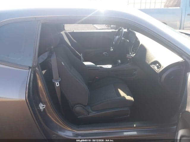 2020 DODGE CHALLENGER SXT 5