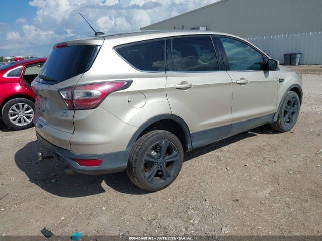 2017 FORD ESCAPE SE 4