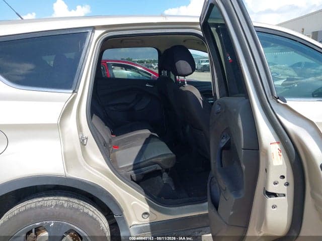 2017 FORD ESCAPE SE 8