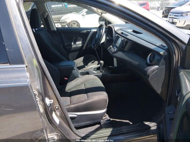 2017 TOYOTA RAV4 XLE 5