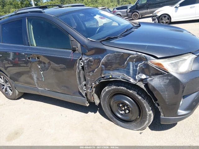 2017 TOYOTA RAV4 XLE 6