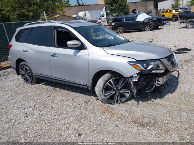 2017 NISSAN PATHFINDER PLATINUM 1