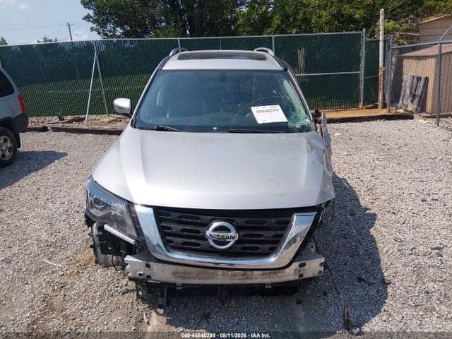 2017 NISSAN PATHFINDER PLATINUM 13