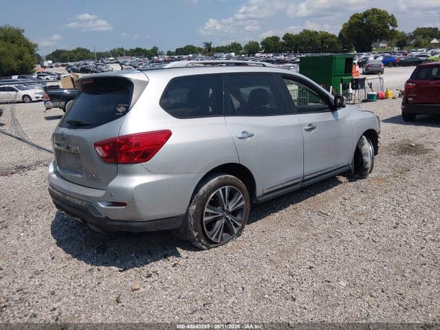 2017 NISSAN PATHFINDER PLATINUM 4
