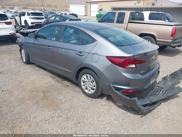 2019 HYUNDAI ELANTRA SE 3