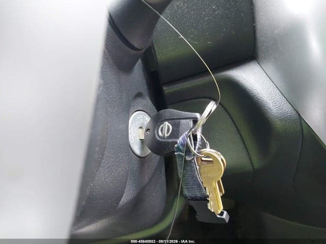 2017 NISSAN VERSA 1.6 SV 11