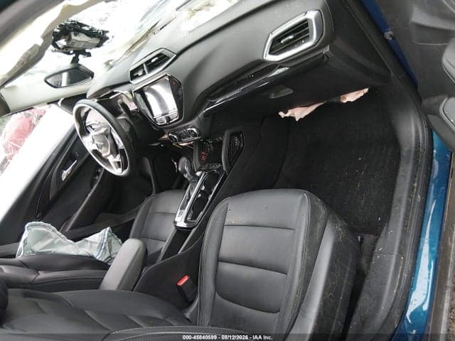 2021 CHEVROLET TRAILBLAZER AWD LT 5
