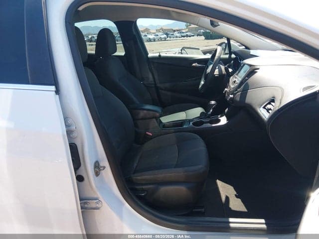 2017 CHEVROLET CRUZE LT AUTO 5