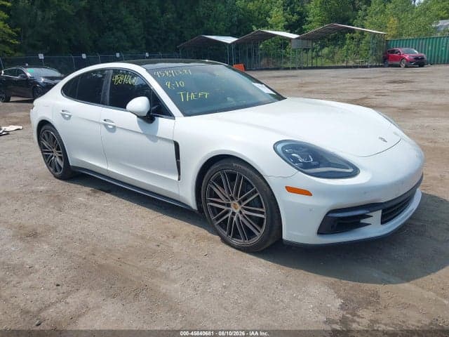2018 PORSCHE PANAMERA 4S 1