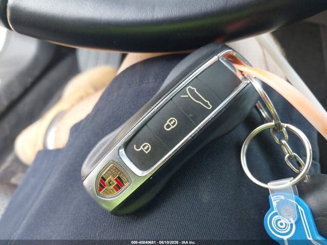 2018 PORSCHE PANAMERA 4S 11