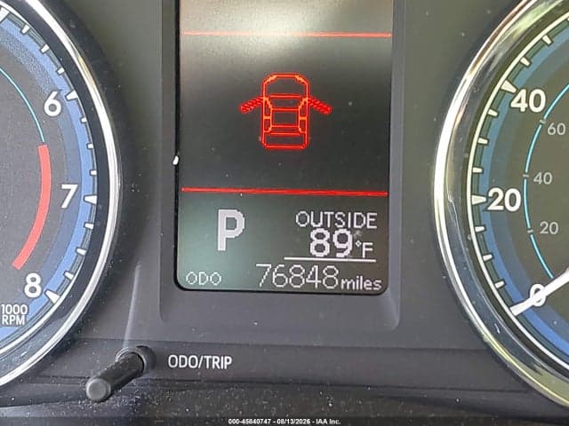 2018 TOYOTA COROLLA LE 15