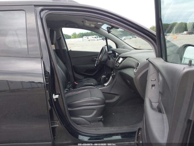 2018 CHEVROLET TRAX LT 5