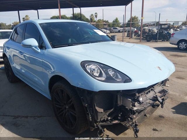 2018 PORSCHE MACAN TURBO 1