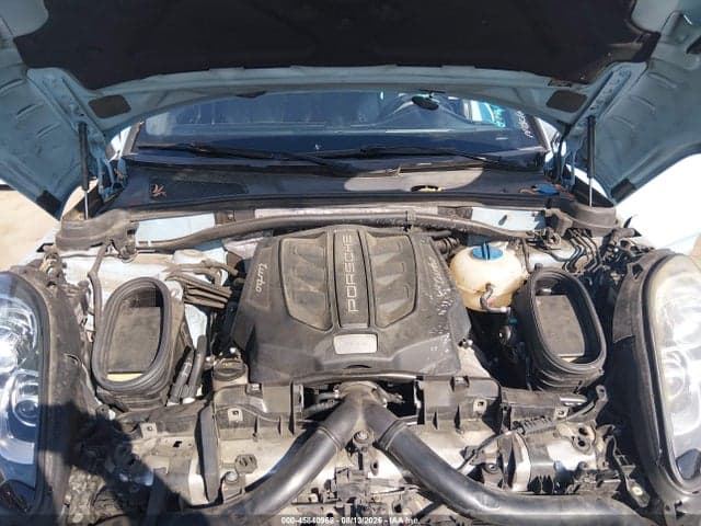 2018 PORSCHE MACAN TURBO 10