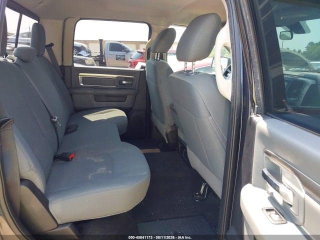 2018 RAM 1500 SLT 4X2 6'4 BOX 8