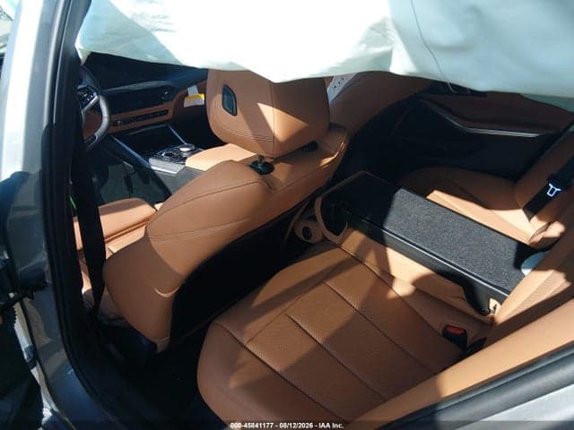 2025 BMW 330I 8