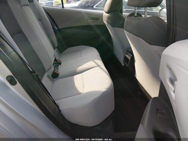 2022 TOYOTA COROLLA LE 8