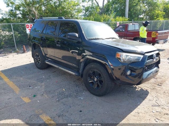 2019 TOYOTA 4RUNNER SR5 1