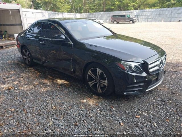 2019 MERCEDES-BENZ E 300 4MATIC 1