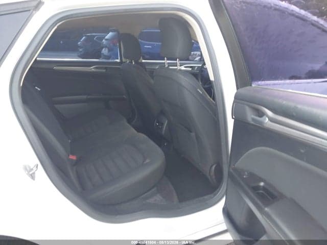 2017 FORD FUSION SE 8