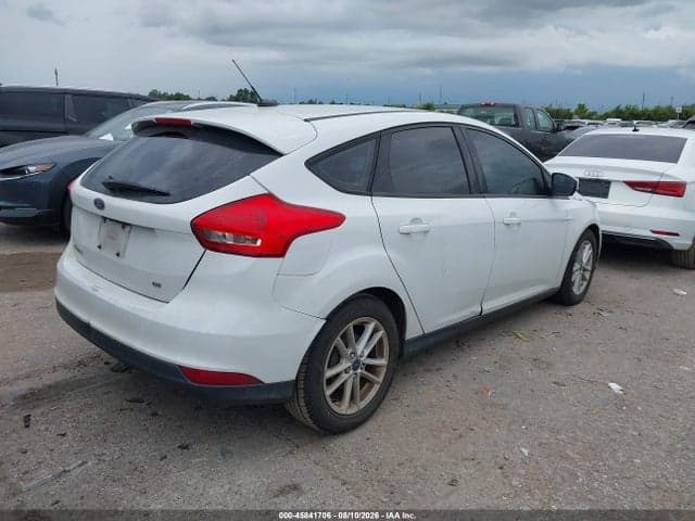 2017 FORD FOCUS SE 4