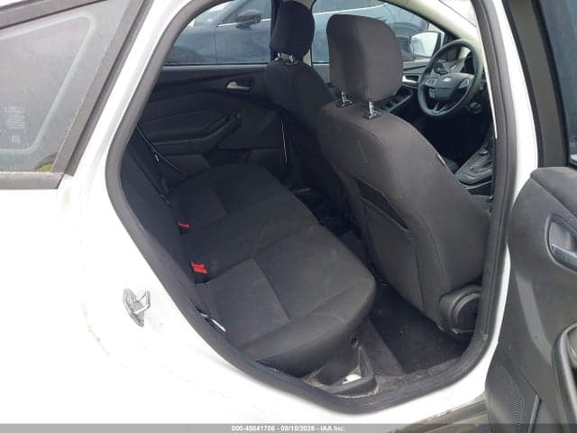 2017 FORD FOCUS SE 8