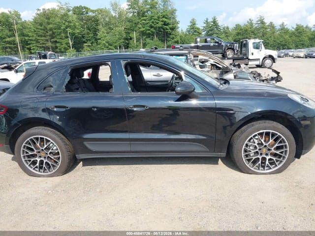 2017 PORSCHE MACAN S 14