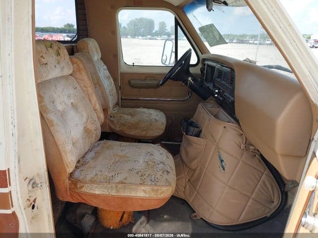 1983 FORD ECONOLINE E350 CUTAWAY VAN 5
