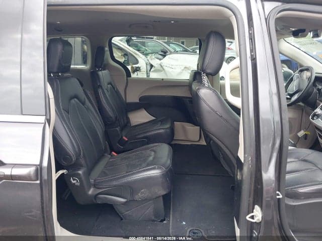 2022 CHRYSLER PACIFICA TOURING L 8
