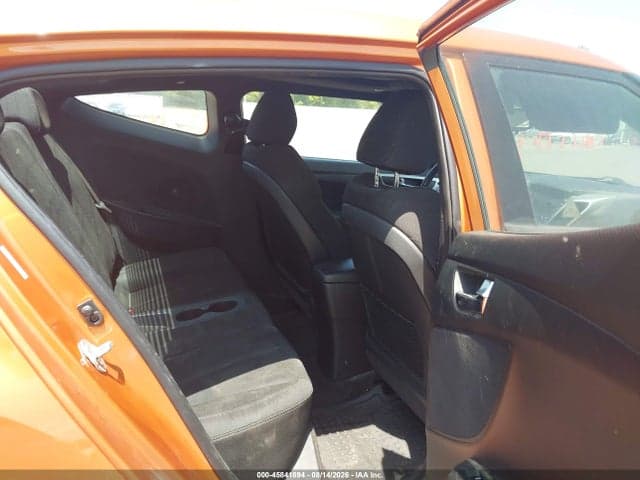 2017 HYUNDAI VELOSTER VALUE EDITION 8