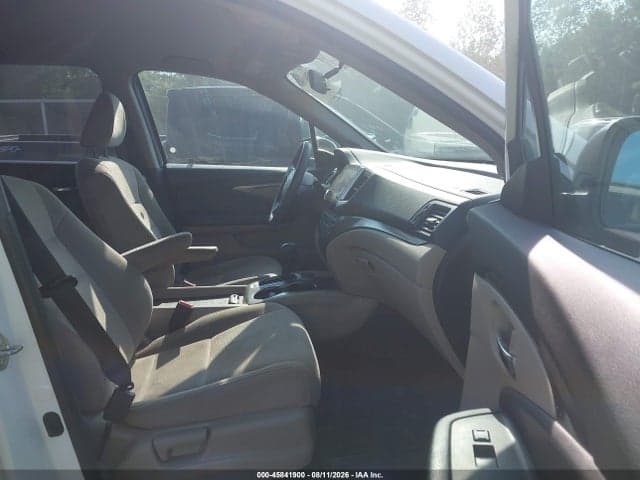 2017 HONDA PILOT EX 5