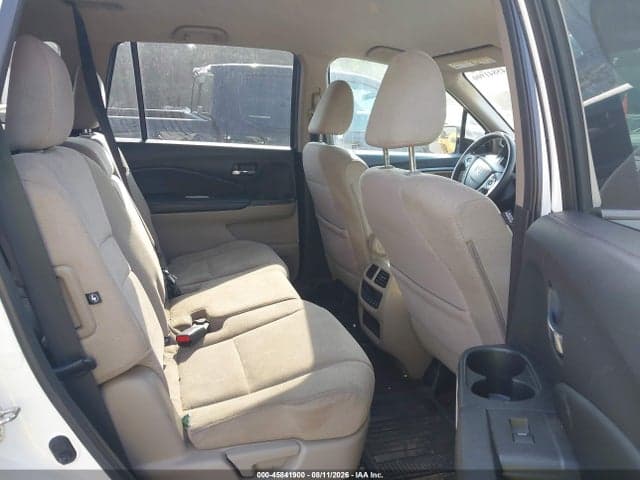 2017 HONDA PILOT EX 8