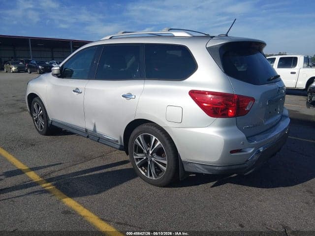 2017 NISSAN PATHFINDER PLATINUM 3