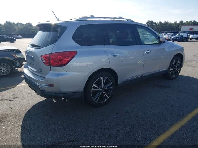 2017 NISSAN PATHFINDER PLATINUM 4