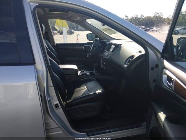 2017 NISSAN PATHFINDER PLATINUM 5
