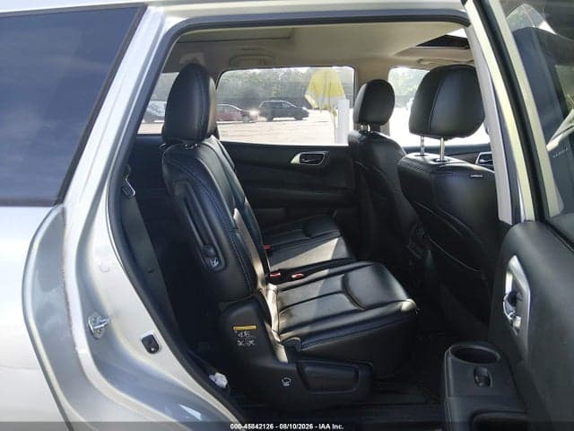 2017 NISSAN PATHFINDER PLATINUM 8