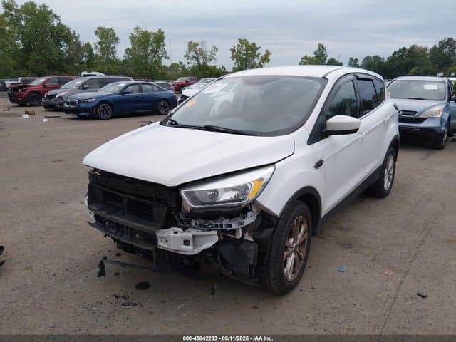 2017 FORD ESCAPE SE 2