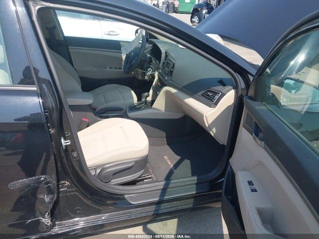 2018 HYUNDAI ELANTRA SE 5