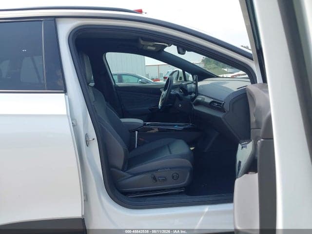 2024 VOLKSWAGEN ID.4 S 5