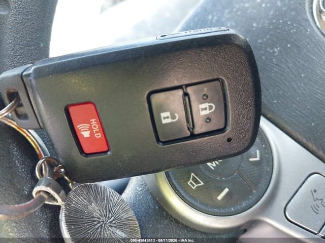 2017 TOYOTA PRIUS V THREE 11