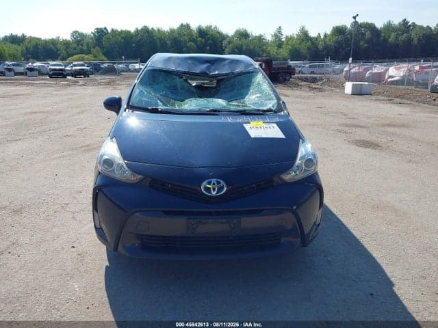 2017 TOYOTA PRIUS V THREE 12